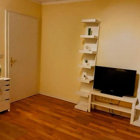 Schoene Ferienwohnung Mit Balkon Und Garten Nonnweiler Exterior photo